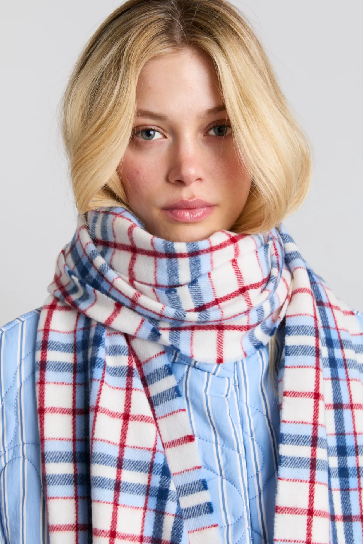 bonnie check scarf in responsible wool