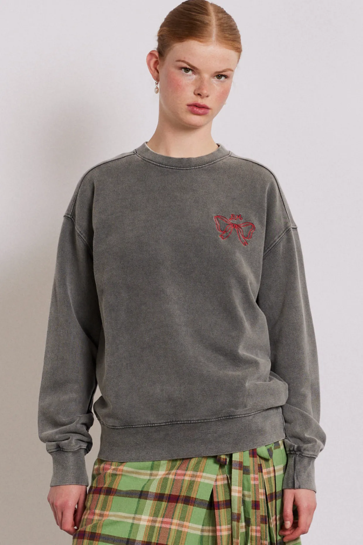 bow logo crew neck sweat
