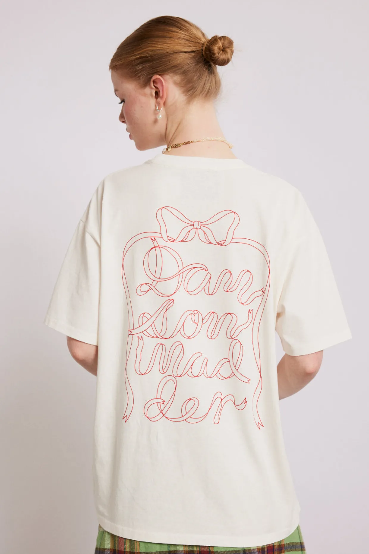bow logo short sleeve tee