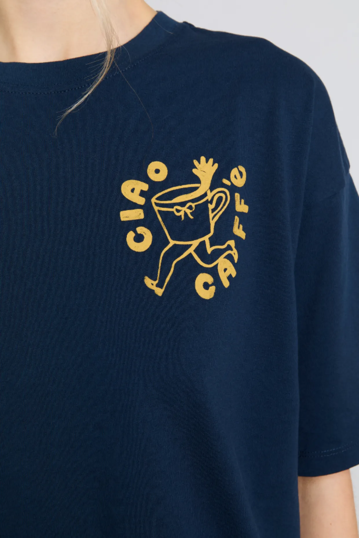 cafe pronto boyfriend tee - navy