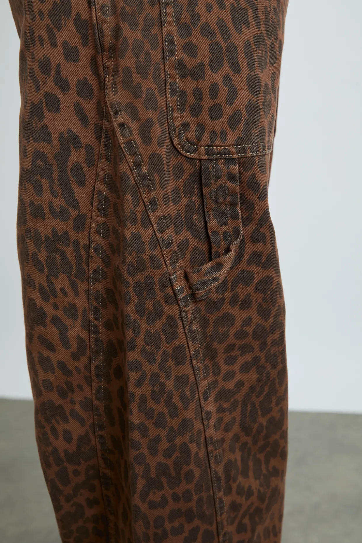 dion jeans - dark leopard overdye