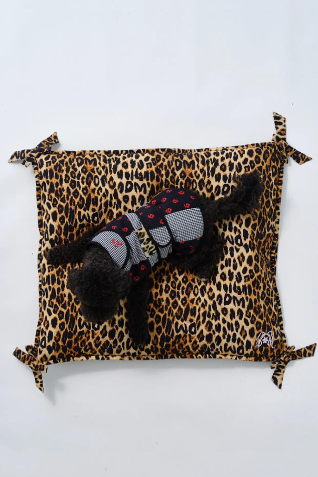 floor cushion pet bed - leopard print with bow detail