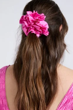 garter scrunchie in pink taffeta