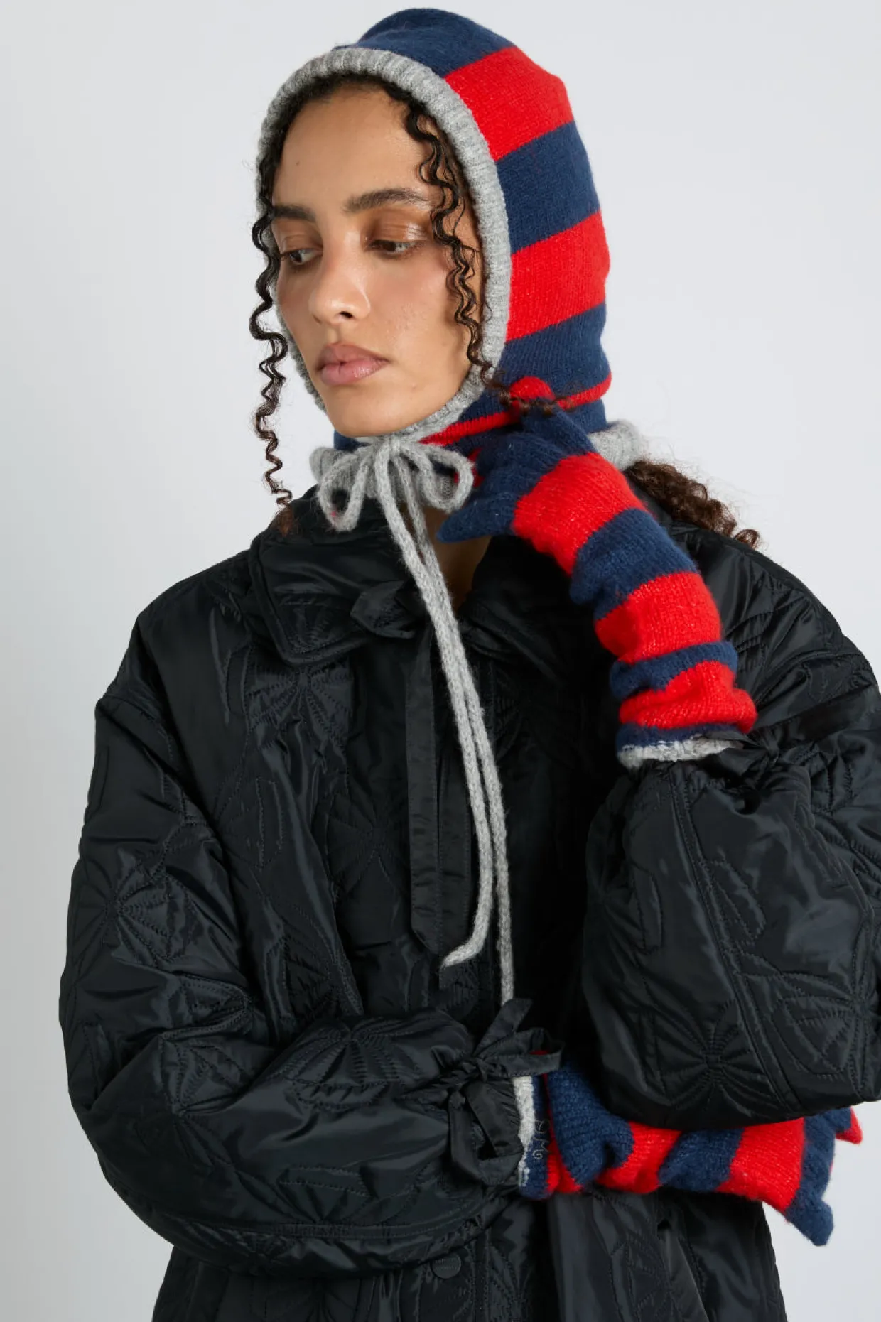 hood in red u0026 navy with grey tie