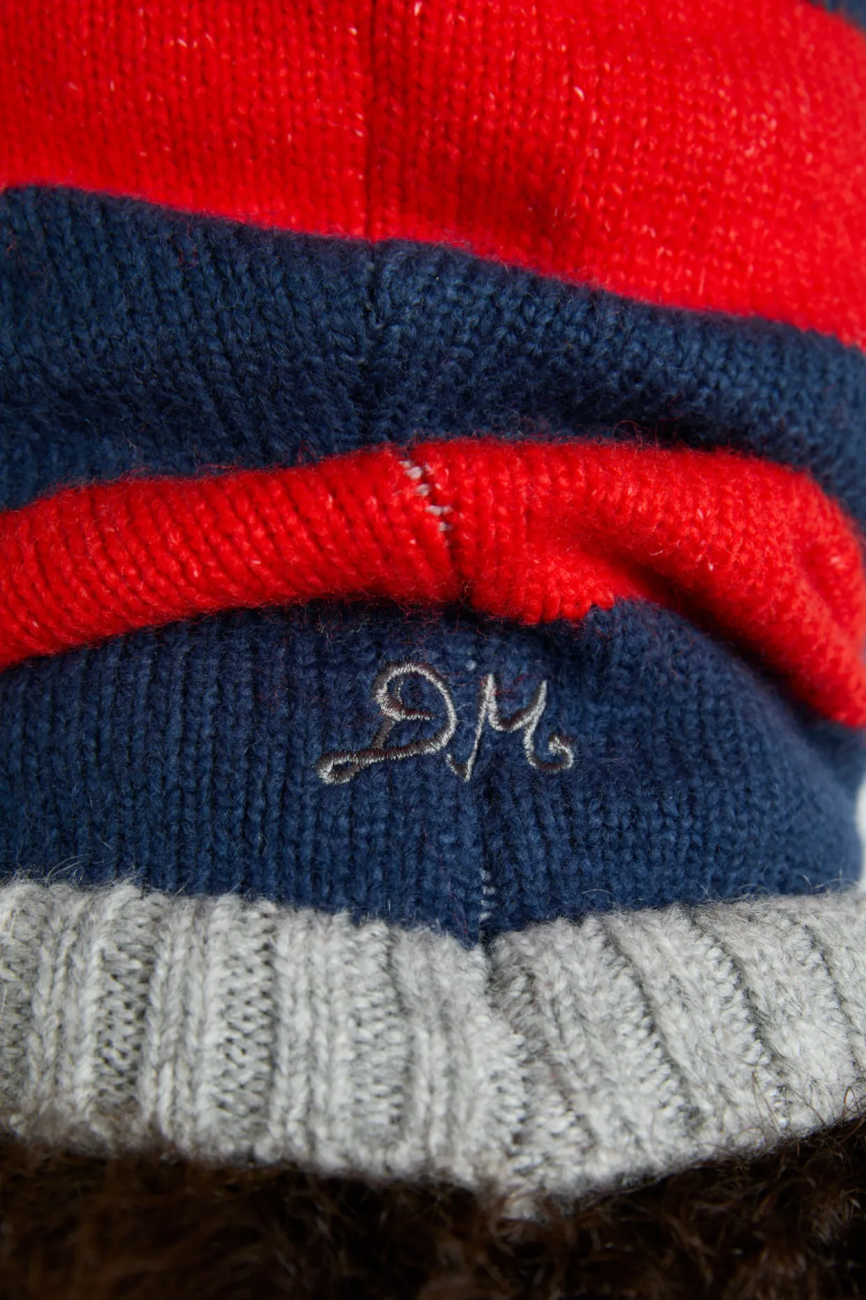 hood in red u0026 navy with grey tie