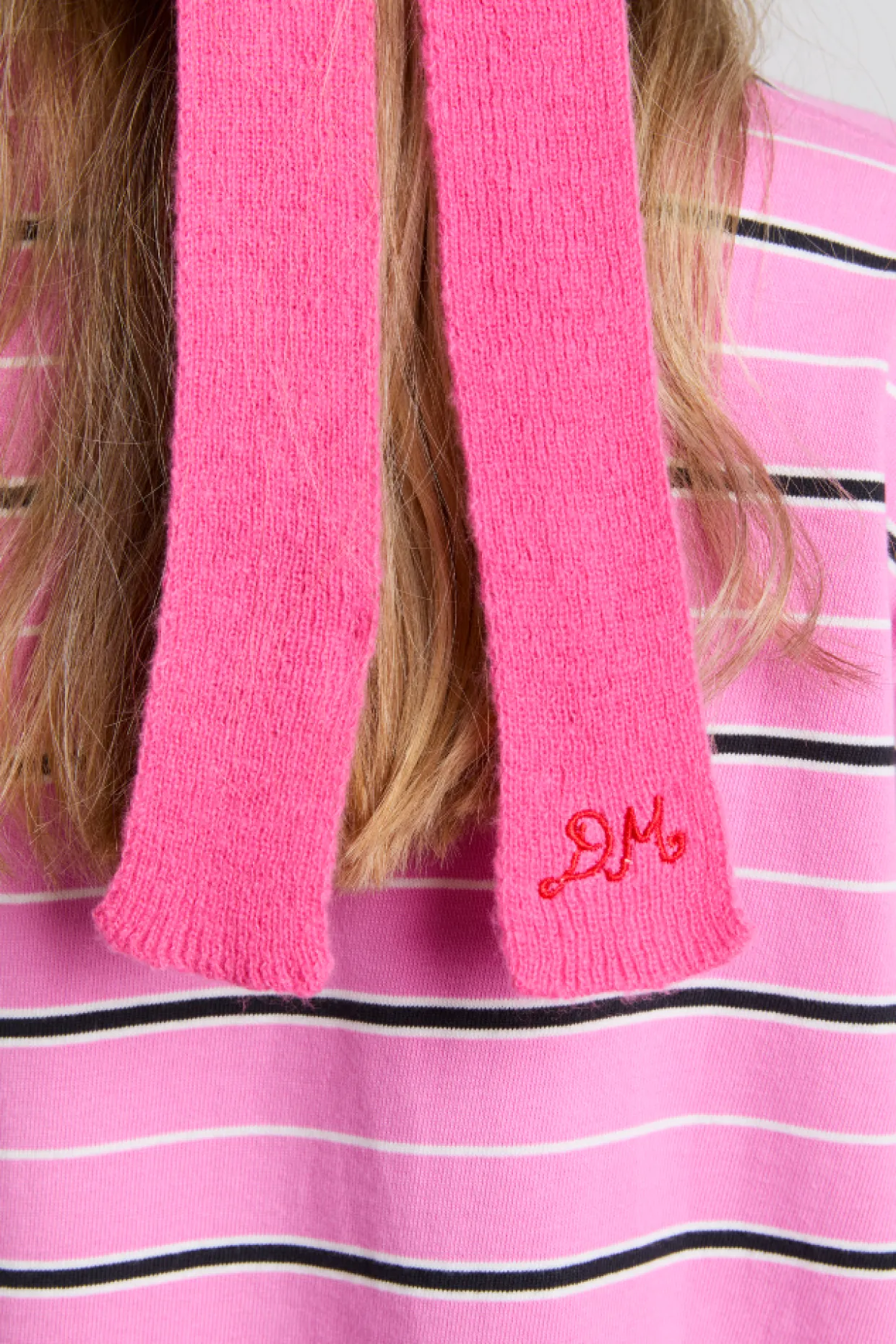 knitted hair bow in pink