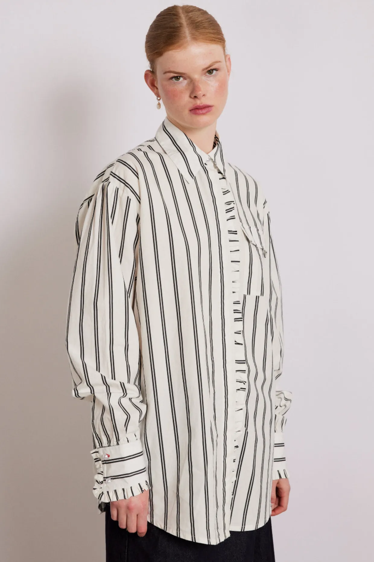 kylie ruffle shirt - white stripe