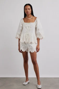 lana shorts - broderie