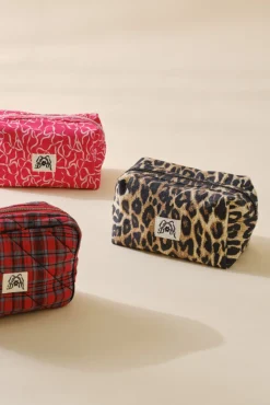 make up bag - leopard