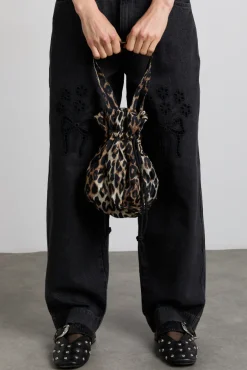 pouch bag in leopard