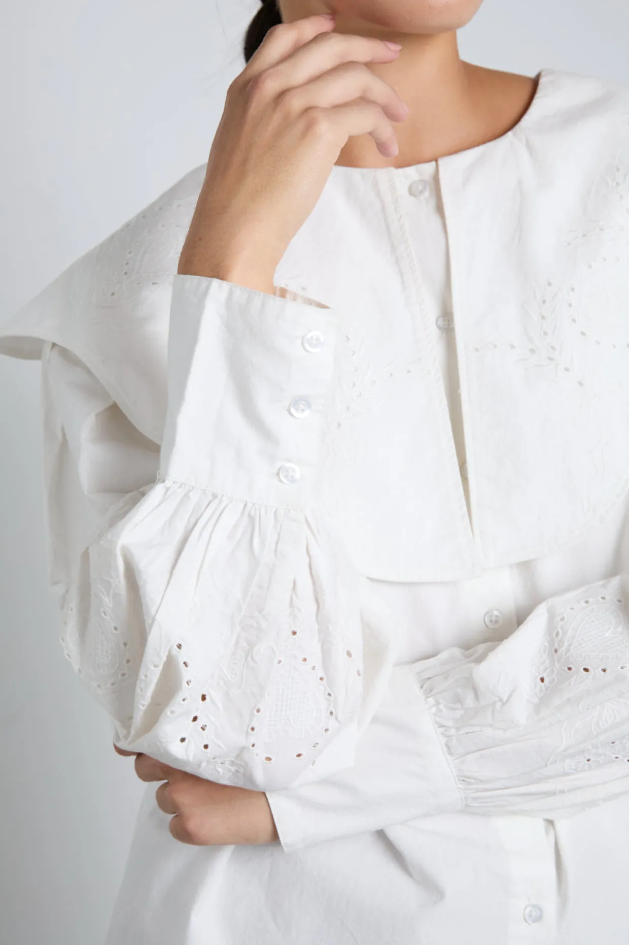 romeo embroidered blouse - white