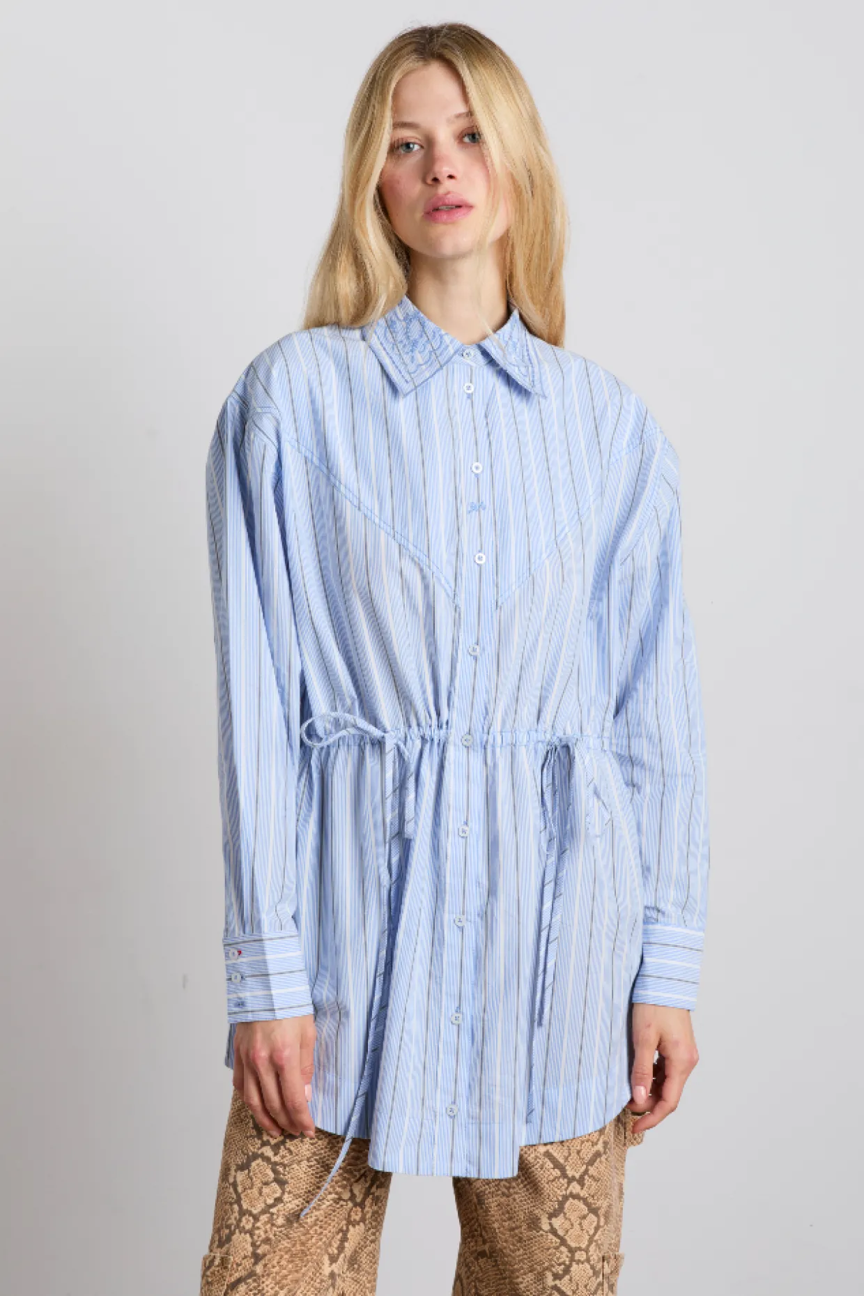 romy embroidered shirt - narrow business stripe