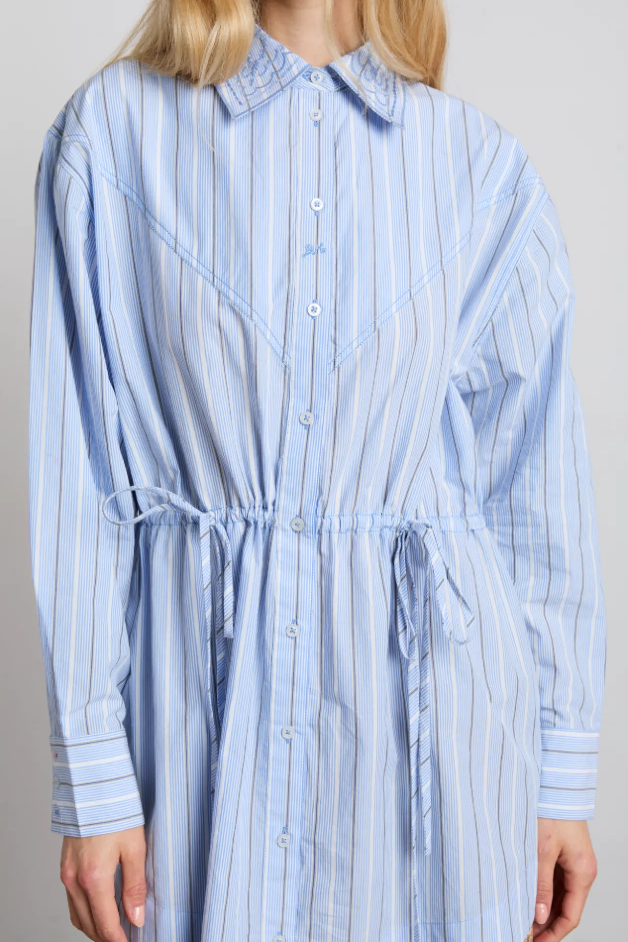 romy embroidered shirt - narrow business stripe