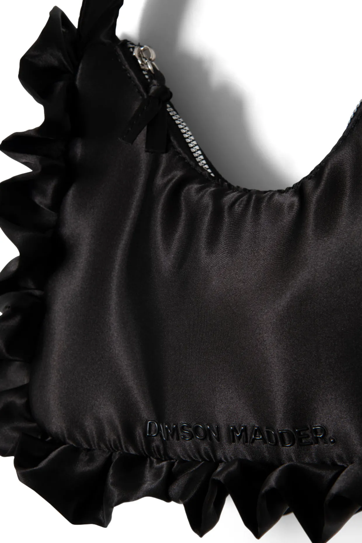 90s frill shoulder bag in satin - black