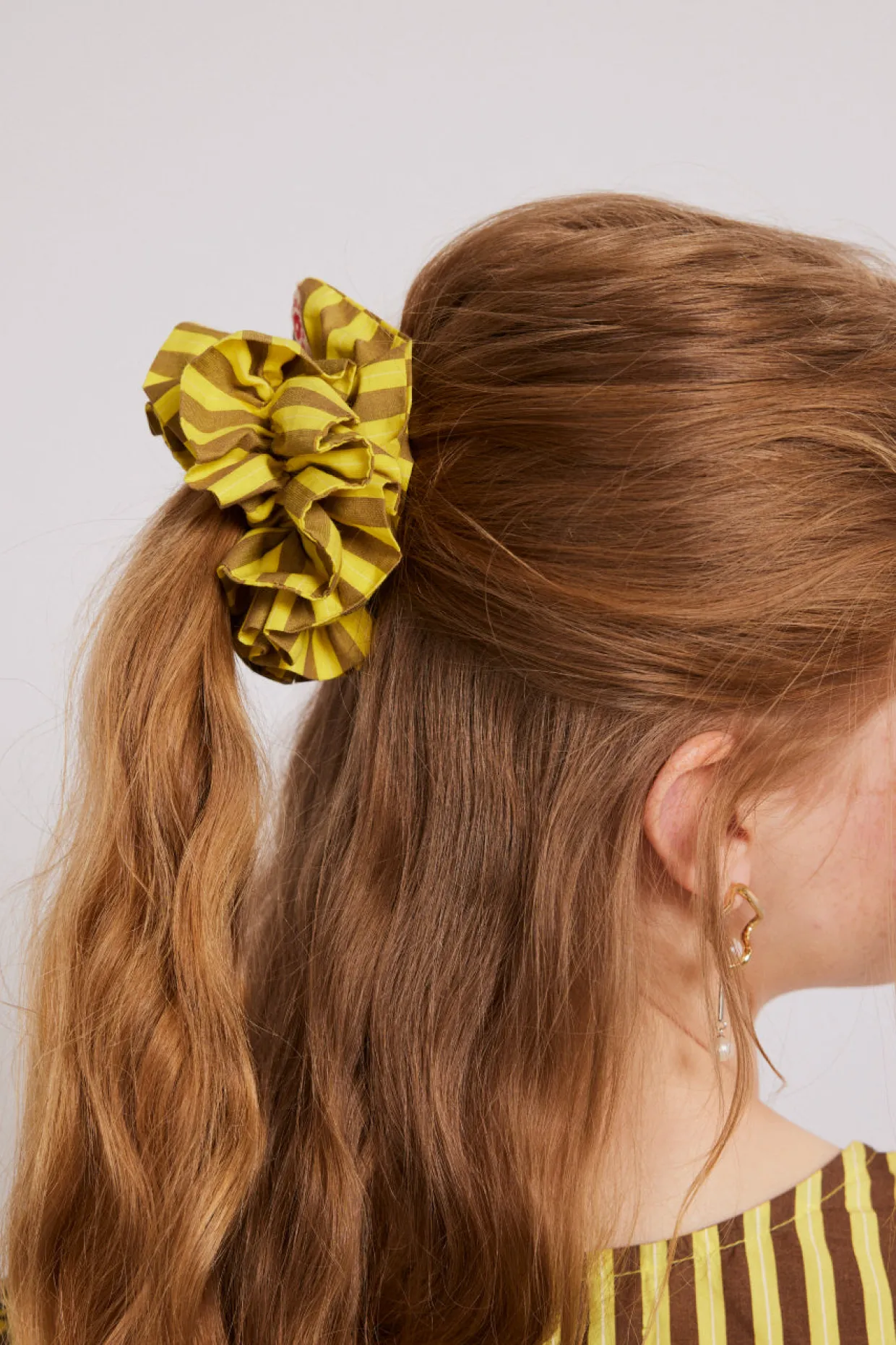 shirred garter scrunchie - yellow u0026 brown stripe